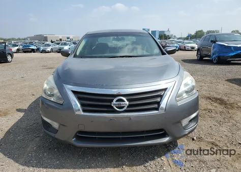 2015 Nissan Altima 2.5 z USA, uszkodzony, nr VIN 1N4AL3AP1FC234539